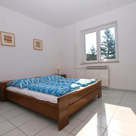 Zorka 1421 Pjescana Uvala