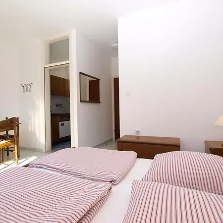 Zorka 1421 * Pjescana Uvala