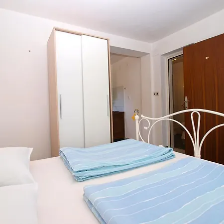 Zorka 1421 Apartment