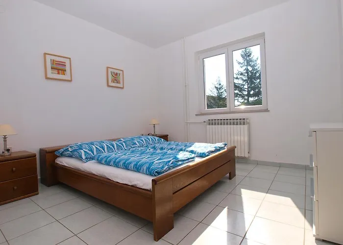 Zorka 1421 Pjescana Uvala